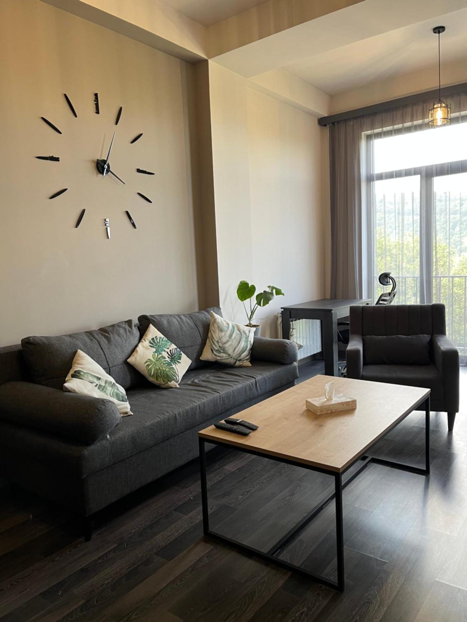 Monstera Leaf Appartment, Kechi House, Цахкадзор Екстериор снимка